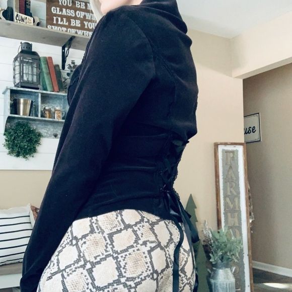 Vintage 90s Lip Service Hot Topic black velvet corset lace up back blazer jacket - Picture 2 of 12